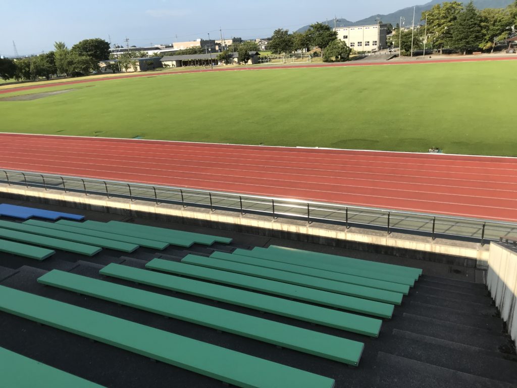 観客席からの眺めやちゃ