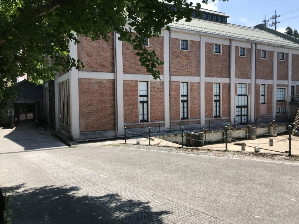 BBAC5314-AC27-4687-829F-1BA4FFDEB001