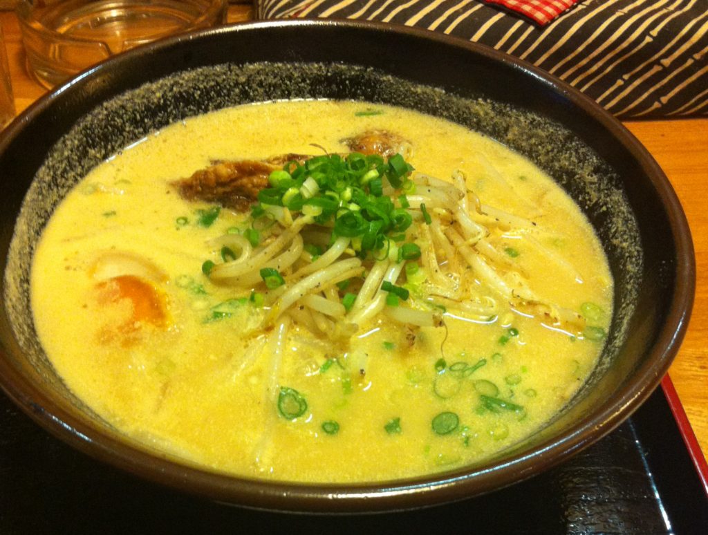 まりんの白味噌のラーメンやちゃ